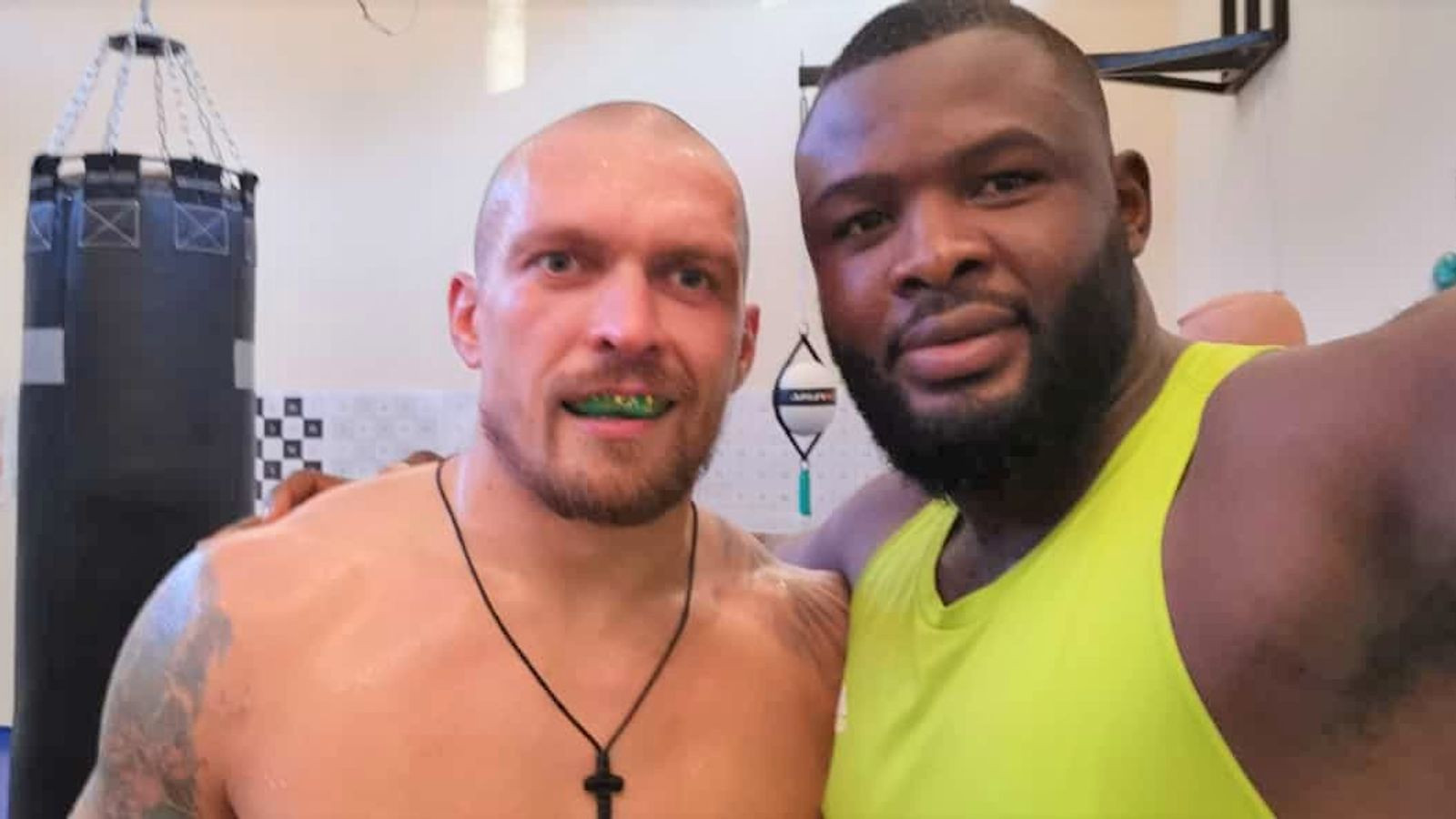 Martin Bakole battered Usyk in sparring!