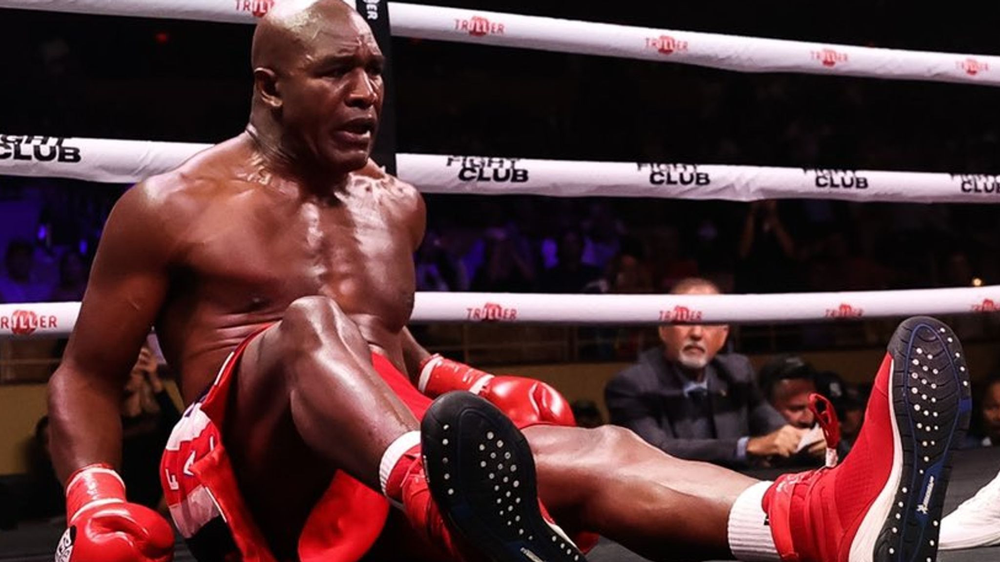 Former world champion calls Evander Holyfield a fraud and cheat