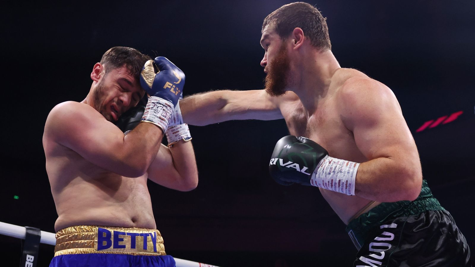 The man who doesn't fear bears