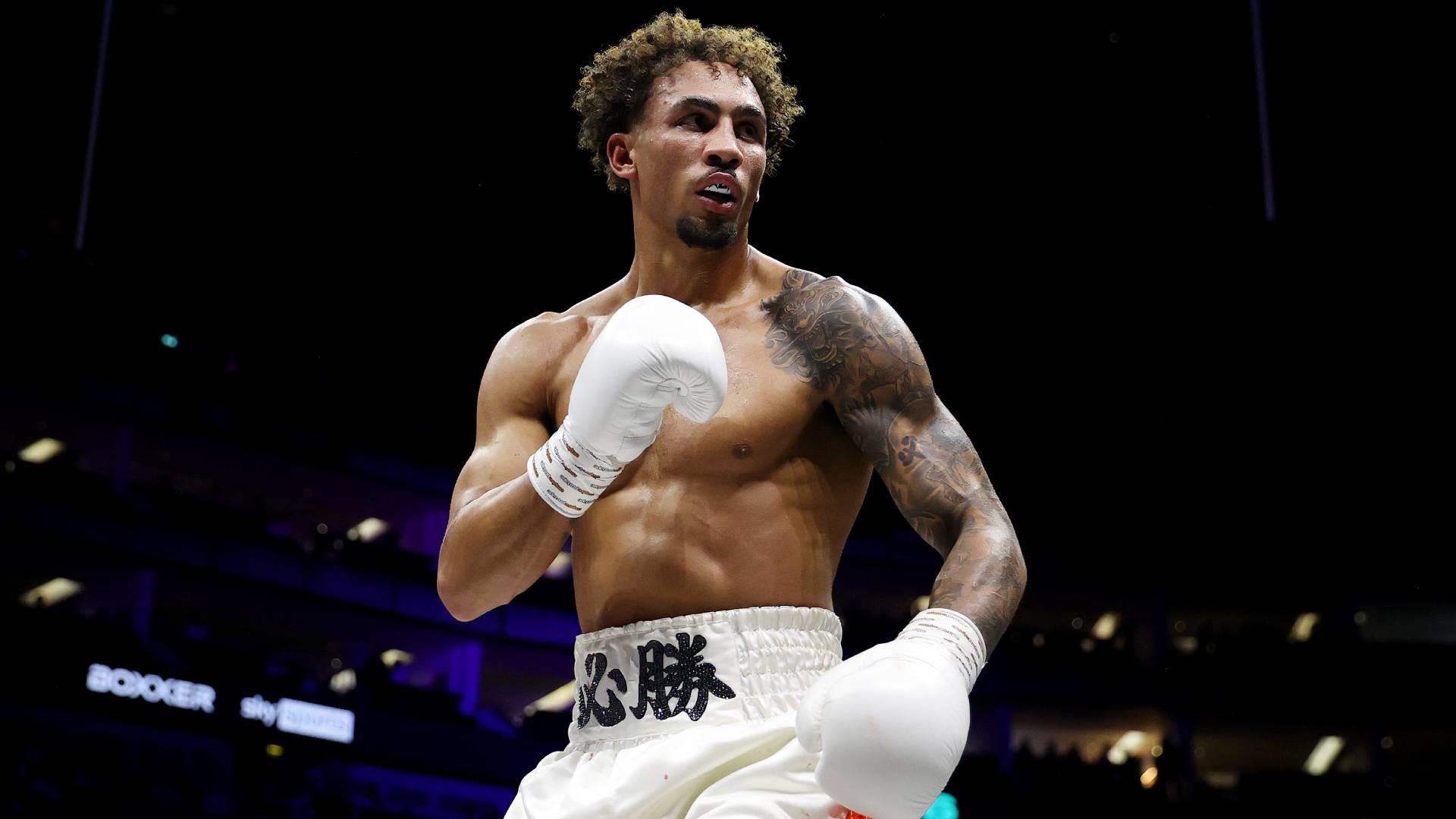 Whittaker says he’s “not far off” a shot at Benavidez